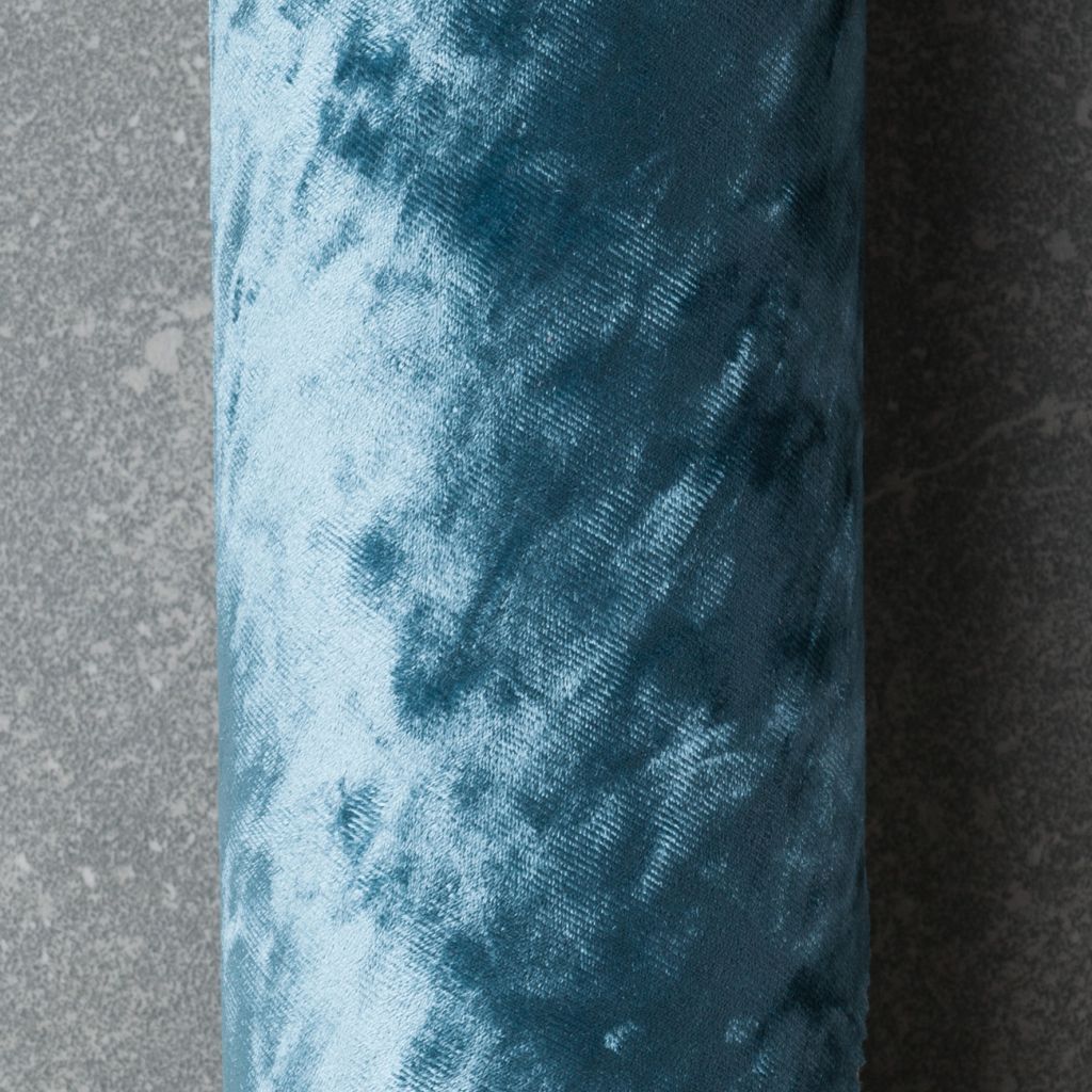 Aqua roll image