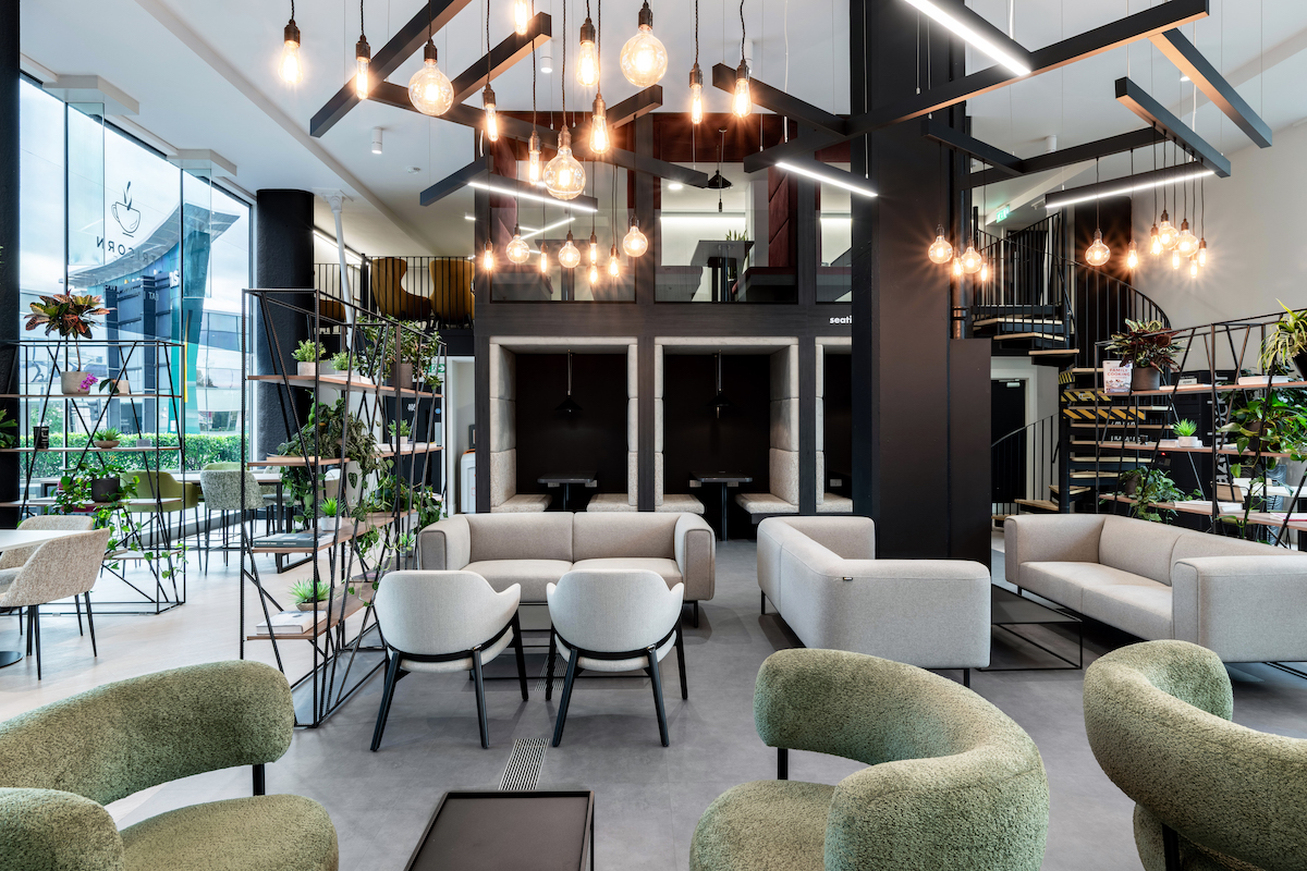 Tricorn Cafe by DP Designs